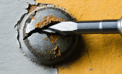 découvrez 7 méthodes efficaces pour dévisser une vis abîmée sans effort et éviter d'endommager vos outils ou surfaces. guide pratique et astuces simples.
